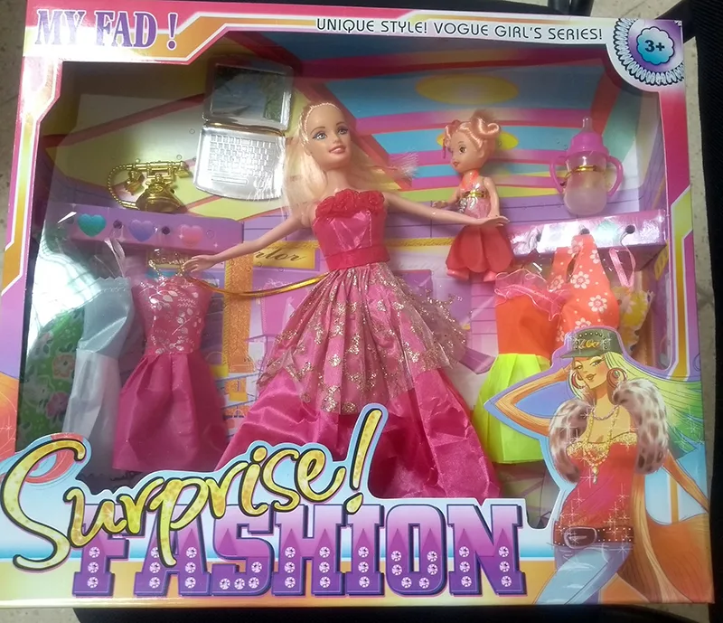 Set di bambole di plastica «Surprise fashion»