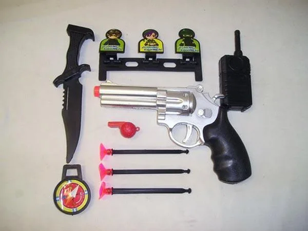 Set di polizia giocattolo «SWAT WEAPONS confront terrorist» — foto 2 dell'alert A12/0221/15