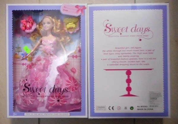 Bambola di plastica «SWEET days» (Unknown)