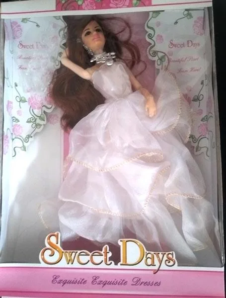 Bambola di plastica «Sweet Days» (Unknown)