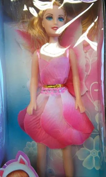 Bambola di plastica «Sweet Fashion Style» — foto 3 dell'alert A12/0032/18