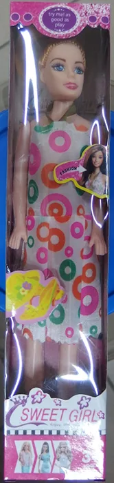 Bambola di plastica «Sweet Girl»