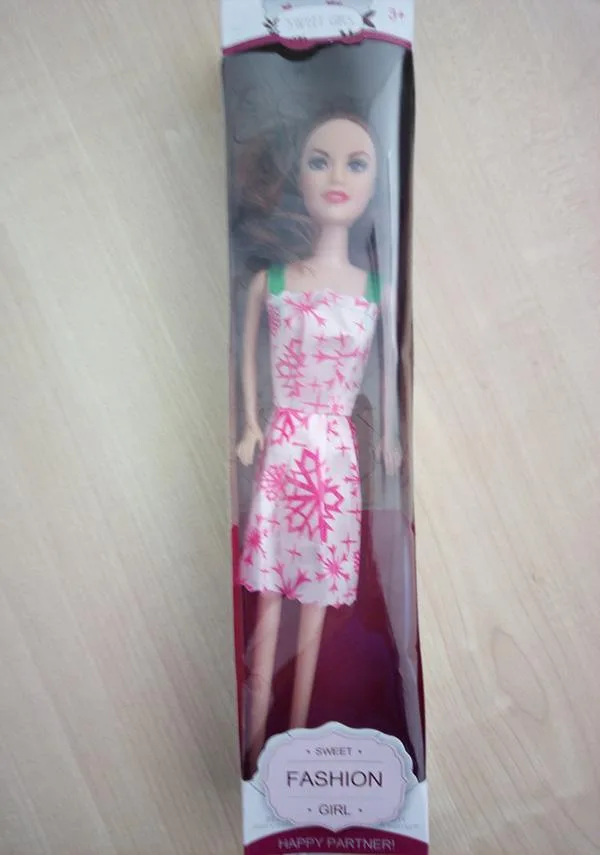 Bambola di plastica «Sweet Girl Fashion» (Unknown)