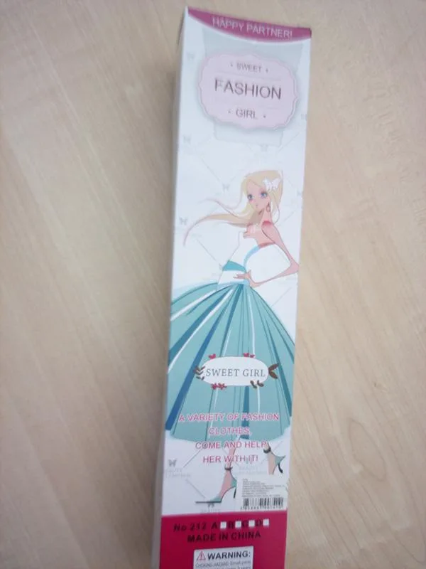 Bambola di plastica «Sweet Girl Fashion» — foto 2 dell'alert A12/1004/18