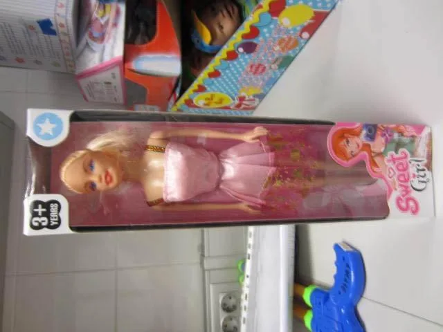 Bambola di plastica «Sweet Girl» — foto 2 dell'alert A12/1049/14