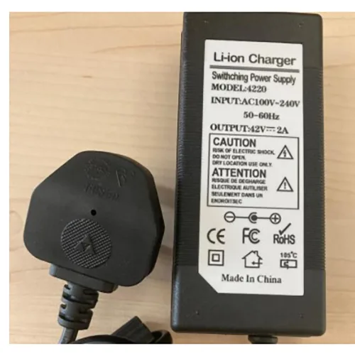 Caricabatterie «Swithching Power Supply» — foto 1 dell'alert SR/02190/25