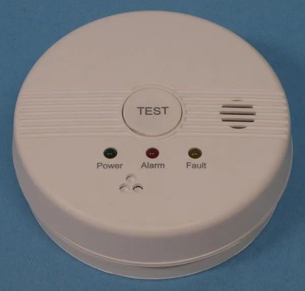 Rivelatore di monossido di carbonio «Szén-monoxid érzékelő és riasztó készülék (Carbon-monoxide Detector and Alarm)» (Mentavill)