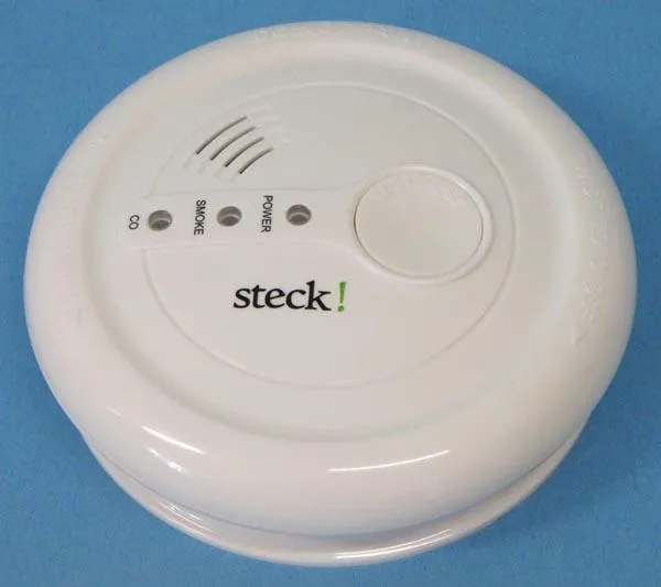 Rilevatore di monossido di carbonio e fumo «Szén-monoxid és füstérzékelő ('2 in 1 Combi CO and Smoke Detector')» — foto 4 dell'alert A12/0752/16