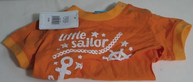 T-shirt &amp; #13; &amp; #13; — foto 2 dell'alert 0412/11