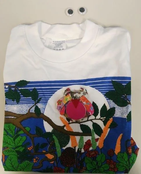 T-shirt con elementi decorativi di felpa (Santiago Martín)