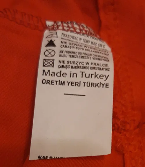 T-shirt per bambini — foto 2 dell'alert A12/01678/22