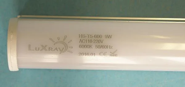 Tubo del LED «T5 LED TUBE 9W» — foto 3 dell'alert A12/0335/18