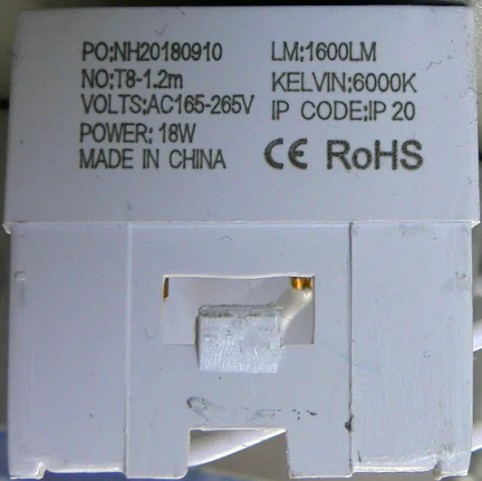 Tubo del LED «T8 LED TUBE» — foto 2 dell'alert A12/00685/20