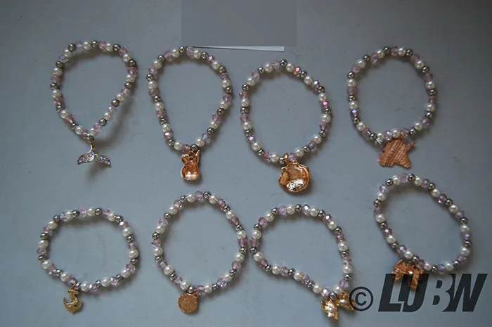 Set di bracciali «Tacobear 12 Stück Freundschaftarmband Armbänder Kinder Perlenarmband mit Anhänger Tiere …» — foto 4 dell'alert INFO/00059/22