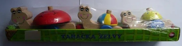 Giocattolo di legno pull-along «Tahačka želvy ('Accordion turtles')» (HM Studio)