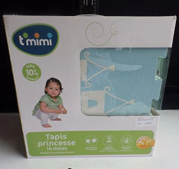 Tappetino per puzzle «Tapis princesse 16 dalles ('Princess mat with 16 pieces')» (t'mimi)