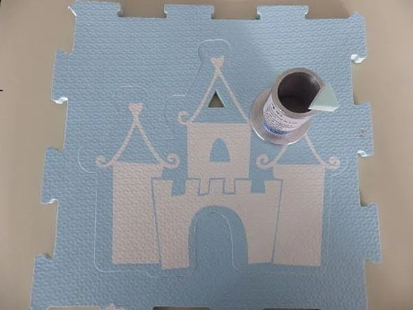 Tappetino per puzzle «Tapis princesse 16 dalles ('Princess mat with 16 pieces')» — foto 3 dell'alert A12/0634/17