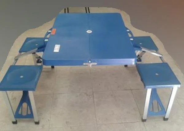 Tavolo da campeggio pieghevole e sgabelli (AKTIVE SPORT)