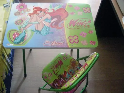 Tavolo pieghevole con sedia pieghevole – Masa Sandalye Setti/Bloom (WINX CLUB)