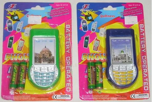 Telefono cellulare giocattolo — foto 6 dell'alert 0201/09