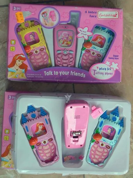 Telefono cellulare giocattolo – Parla con i tuoi amici (FANTASTIKO)