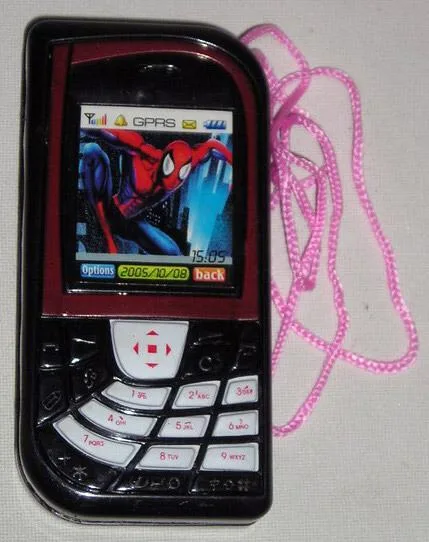 Telefono cellulare giocattolo — foto 2 dell'alert 0645/08