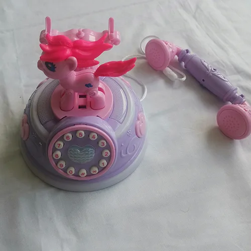 Giocattolo di plastica «Telephone»