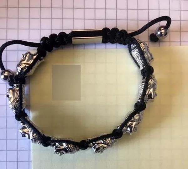 Braccialetti in tessuto «Textilarmband» — foto 1 dell'alert INFO/0145/19