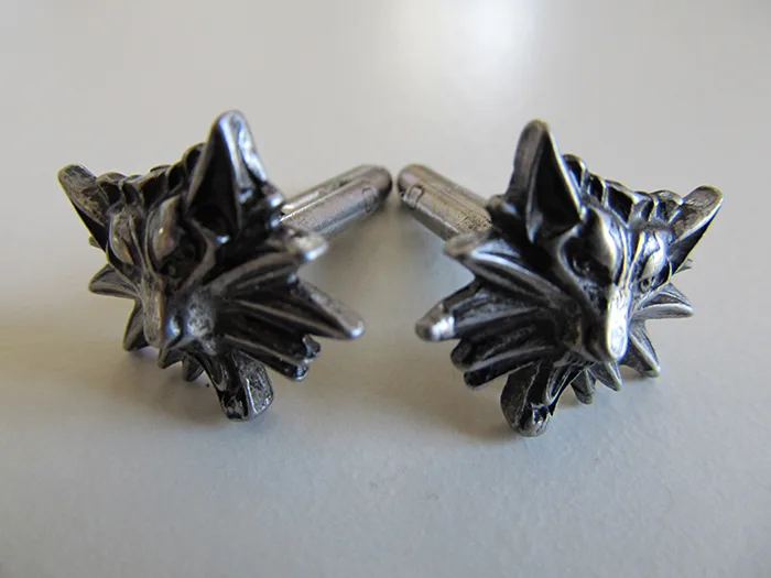 Gemelli per polsini «The Witcher, 3 Wild Hunt cuff-links, wild hunters, wolf’s head, cuff links, video game, …» — foto 1 dell'alert A12/00455/21
