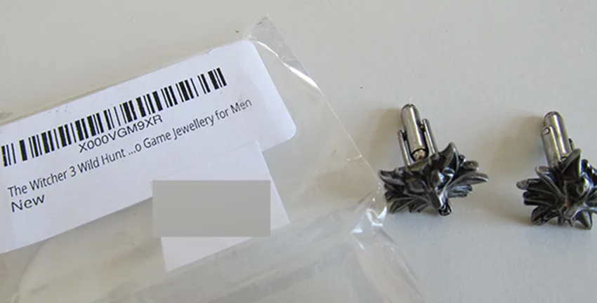 Gemelli per polsini «The Witcher, 3 Wild Hunt cuff-links, wild hunters, wolf’s head, cuff links, video game, …» — foto 2 dell'alert A12/00455/21