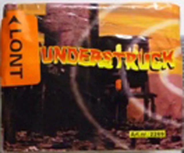 Fuochi d'artificio «Thunderstruck» — foto 1 dell'alert A12/1384/13