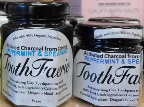 Dentifricio «ToothFaerie Toothpaste» — foto 2 dell'alert A12/01640/22
