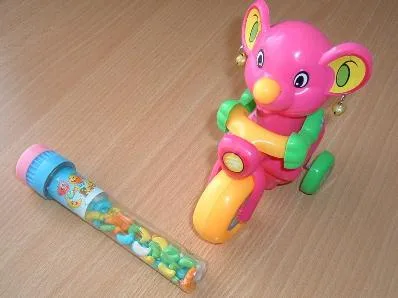 Topo di caramella giocattolo (CANDY FUN)