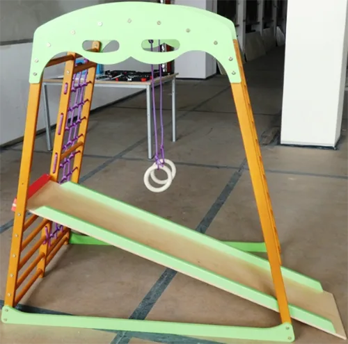 Torre di arrampicata con scivolo (SportBaby)