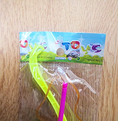 Arco giocattolo con freccia «Toys» — foto 3 dell'alert A12/02754/23