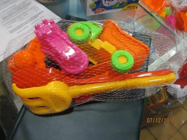 Set di giocattoli da spiaggia «Toys» (Unknown)