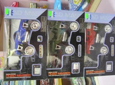 Giocattoli con controllo wireless «Toys with wireless control- Jeep» (ROAD MASTER)