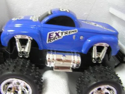 Giocattoli con controllo wireless «Toys with wireless control- Jeep» — foto 2 dell'alert 0994/08