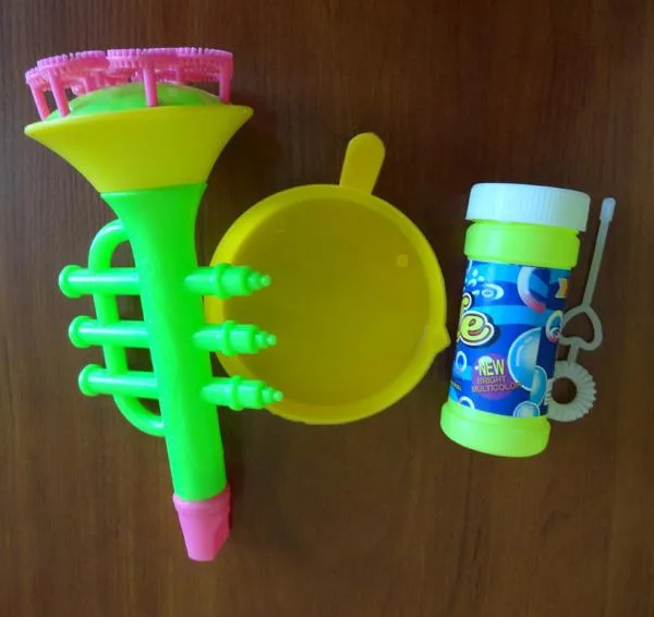 Giocattolo della bolla di sapone «TOYS» (XT)