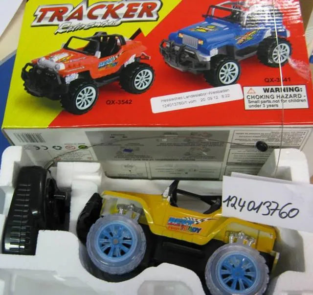 Giocattolo radiocomandato &amp; #13; &amp; #13; «Tracker Radio Control» (Qunxing®)