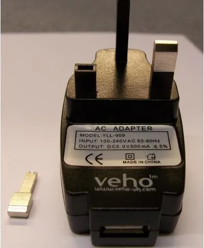 Trasformatore con spina USB Veho — foto 1 dell'alert 1045/08