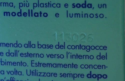 Crema rassodante al seno «Trattamento seno rassodante» (Venus)