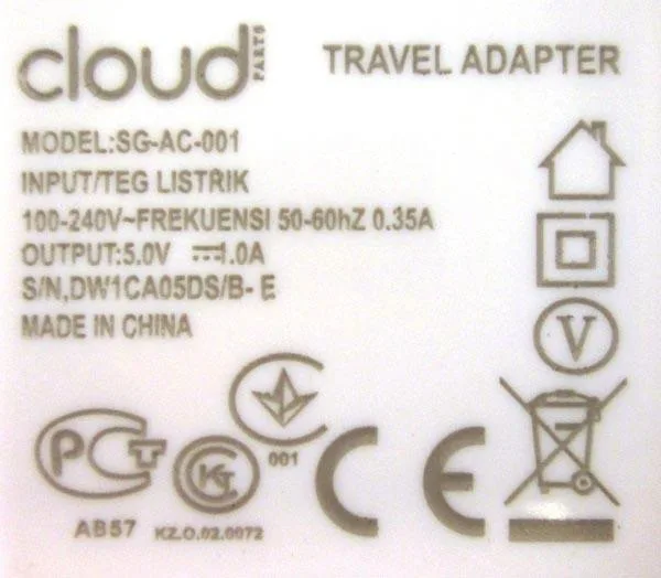 Alimentatore USB «TRAVEL ADAPTER» — foto 2 dell'alert A12/1069/17