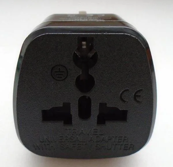 Adattatore della spina di viaggio «Travel Adapter» — foto 3 dell'alert A12/0419/18