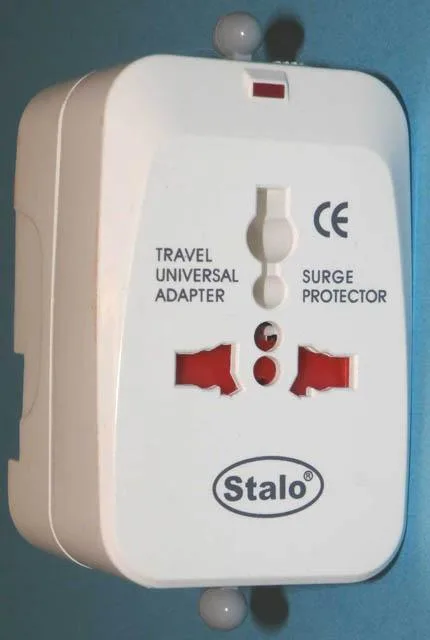 Adattatore per spina da viaggio «Travel Adapter Universal» — foto 3 dell'alert A12/1812/14