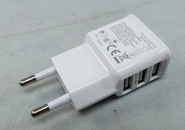 Caricabatterie «Travel Adapter» — foto 1 dell'alert A12/1277/16