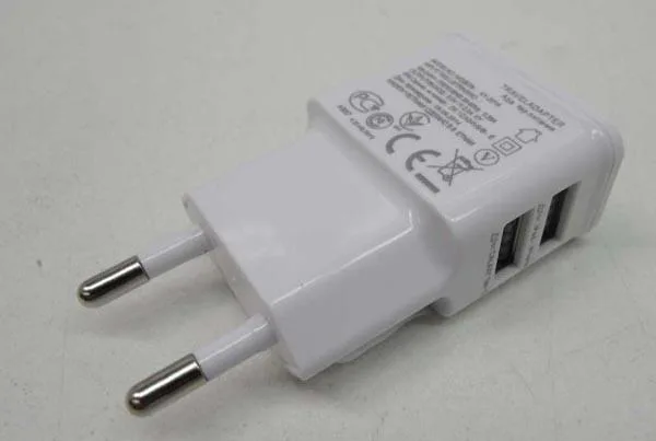 Caricabatterie USB «Travel Adapter» — foto 1 dell'alert A12/1319/16