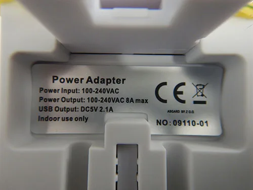 Adattatore di viaggio «Travel adapter with USB Siirtymispistokytkin, USB» — foto 3 dell'alert A12/02589/23