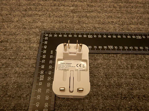 Adattatore di viaggio «Travel adapter with USB Siirtymispistokytkin, USB» — foto 5 dell'alert A12/02589/23