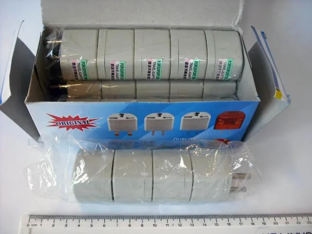 Adattatore della spina di viaggio «Travel Adaptor» (As)